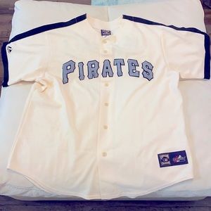 Brand New Willie Stargell Hall of Fame XL Cooperstown Collection by Majestic